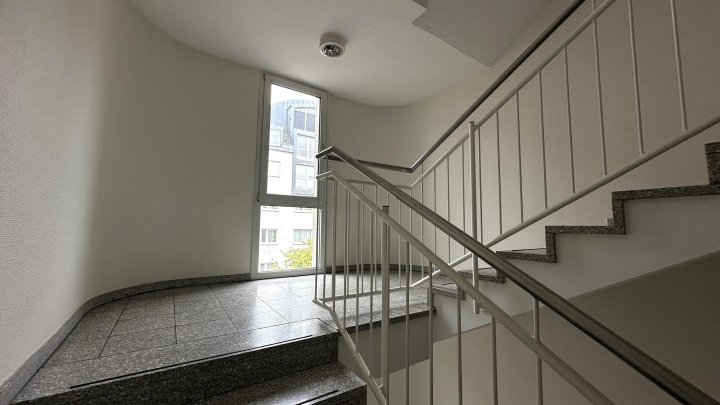 kleines Zweiraumbüro im Belgischen Viertel