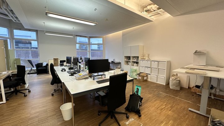 Im Alleinauftrag! Ihr neues Loftbüro mit Terrasse und Stellplätzen in Rheinnähe!